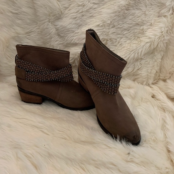 Matisse Planet Booties In Mocha - Picture 2 of 5